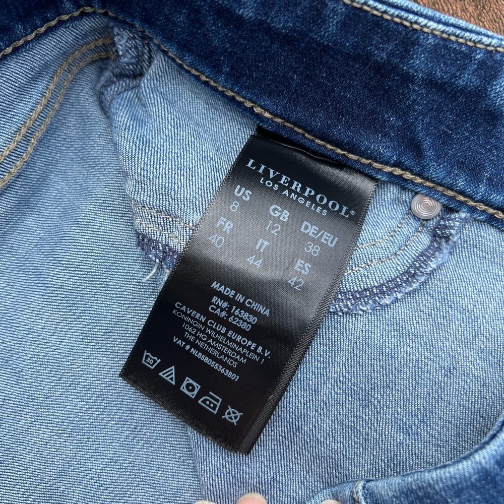 Liverpool "the slim" high-rise, crop/ankle jeans size 8 - Picture 4 of 5